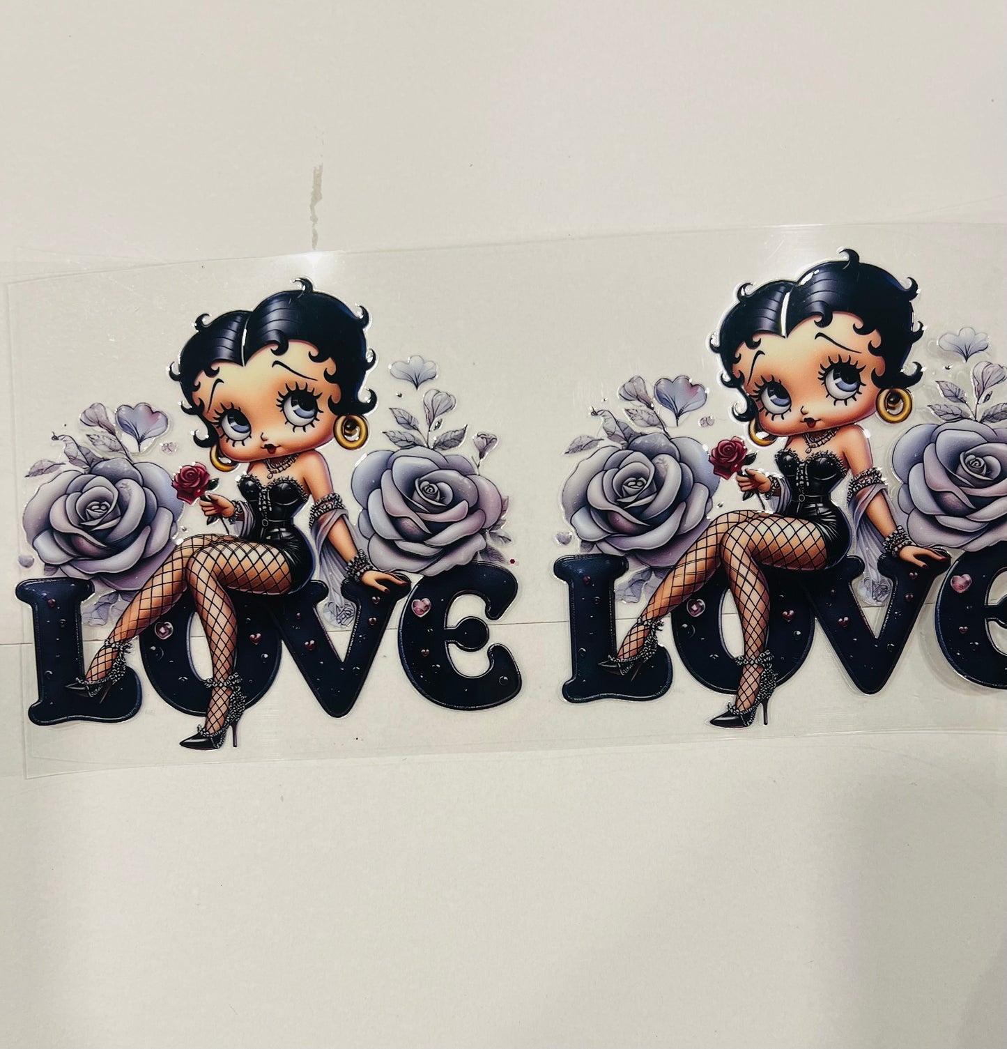 2763-LOVE Betty