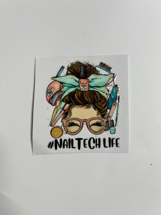 2275-Nail Tech