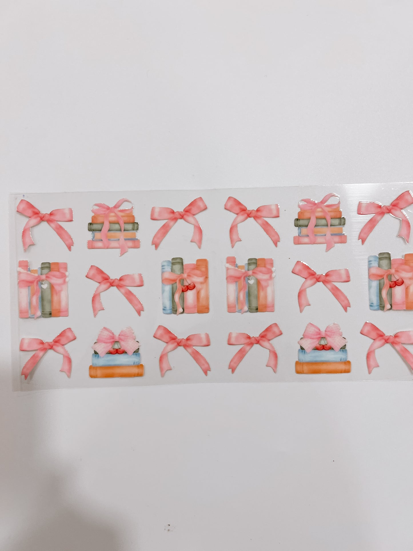 2800-Books and Bows